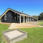 5 Star Holiday Home In Lokken Casa de Férias