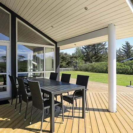 Modern Retreat - By Traum 別荘 *