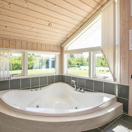 5 Star Holiday Home In Lokken Casa de Férias *