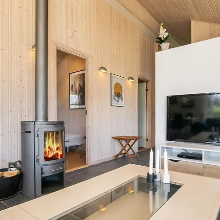 Modern Retreat - By Traum *