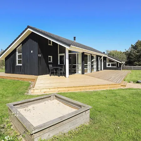 5 Star In Lokken *