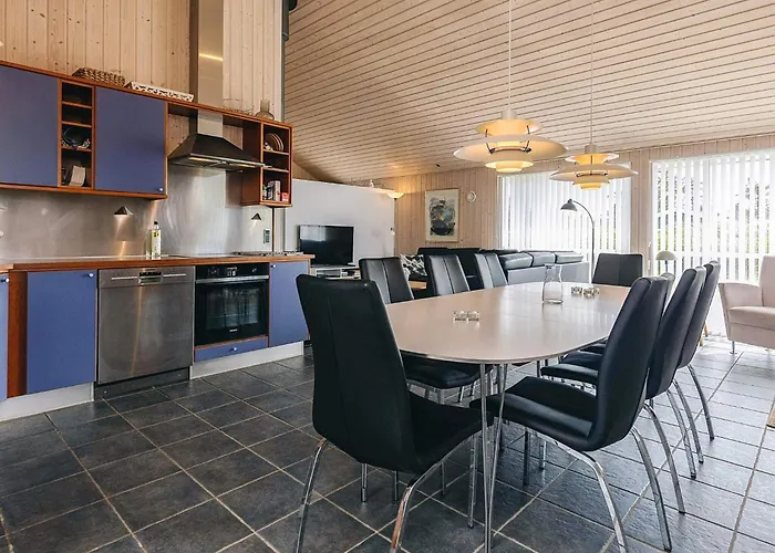 Modern Retreat - By Traum *