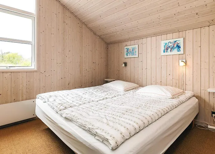 Modern Retreat - By Traum 別荘 *