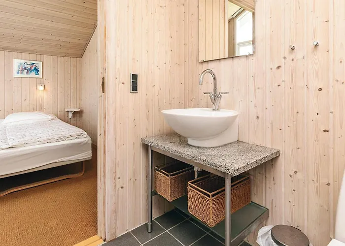 別荘 Modern Retreat - By Traum *