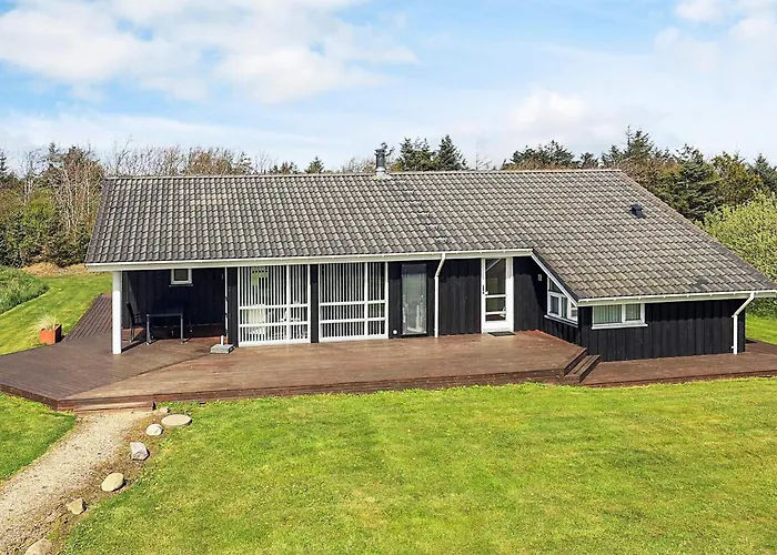 別荘 Modern Retreat - By Traum