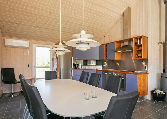Modern Retreat - By Traum * Trudslev