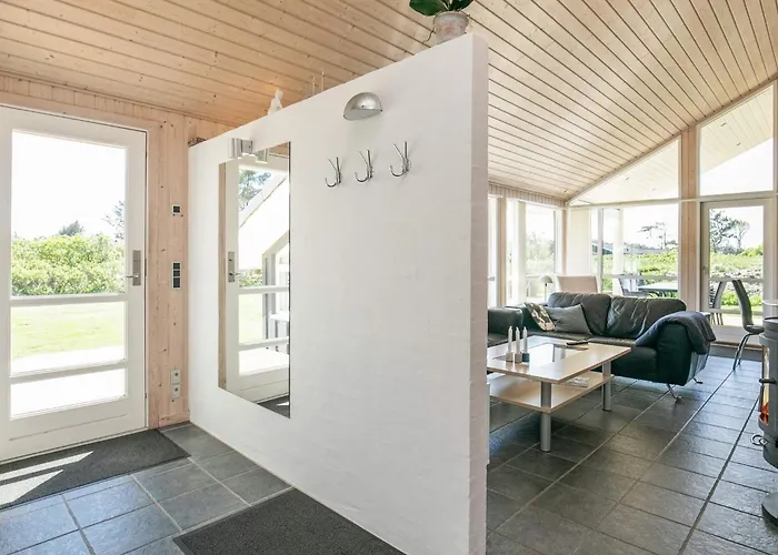 Modern Retreat - By Traum