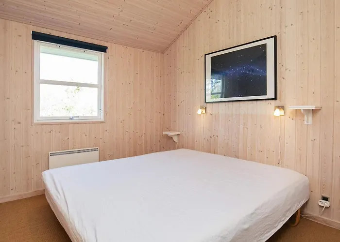 Modern Retreat - By Traum