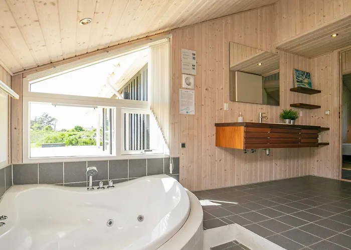 Modern Retreat - By Traum * Trudslev